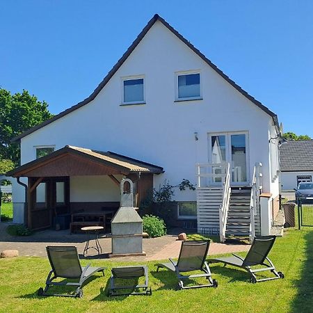 Villa Strandraeuber Zudar Exterior photo
